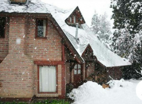 Casa familiar en el bosque